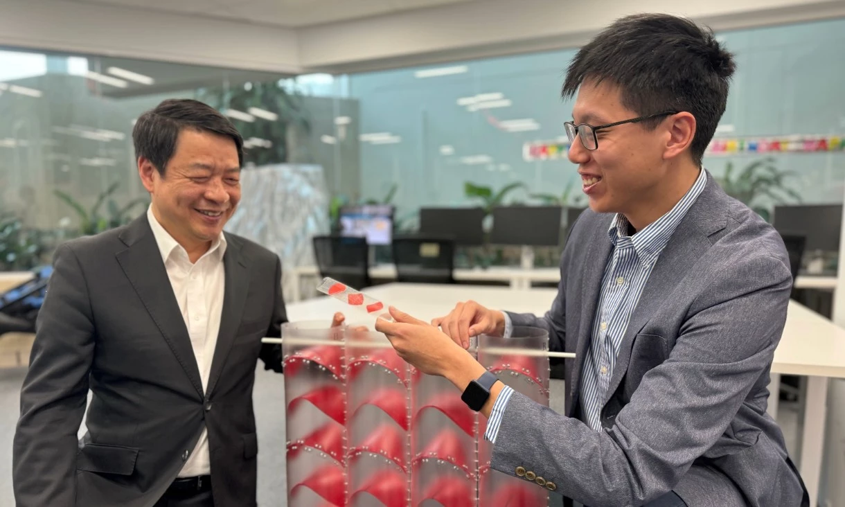 Lead scientists Prof. Mike Xie (left) and Dr. Jeff Lee (right)