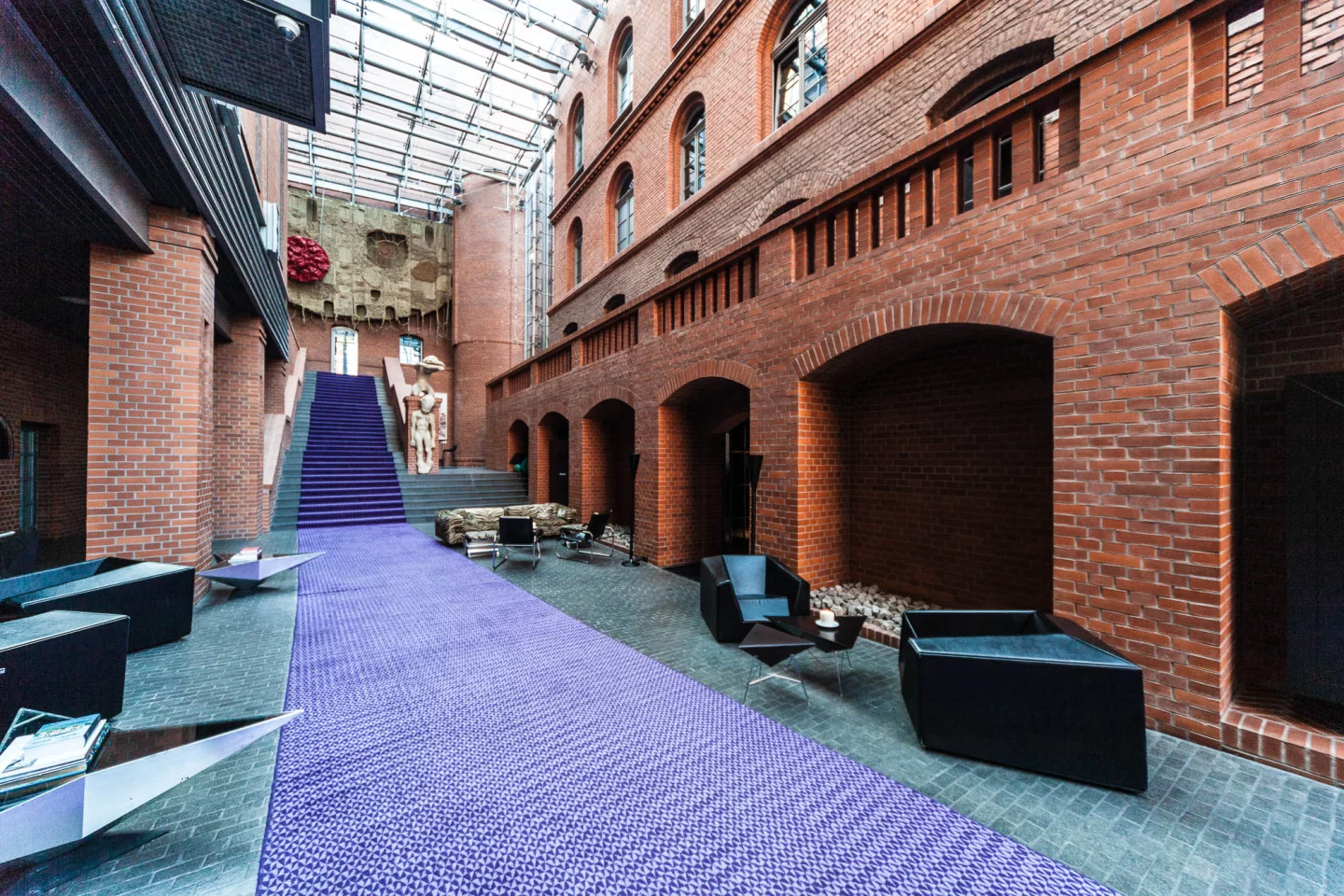 Blow Up Hall 5050 - the entrance hall (Photo: Loz Blain/gizmag.com)