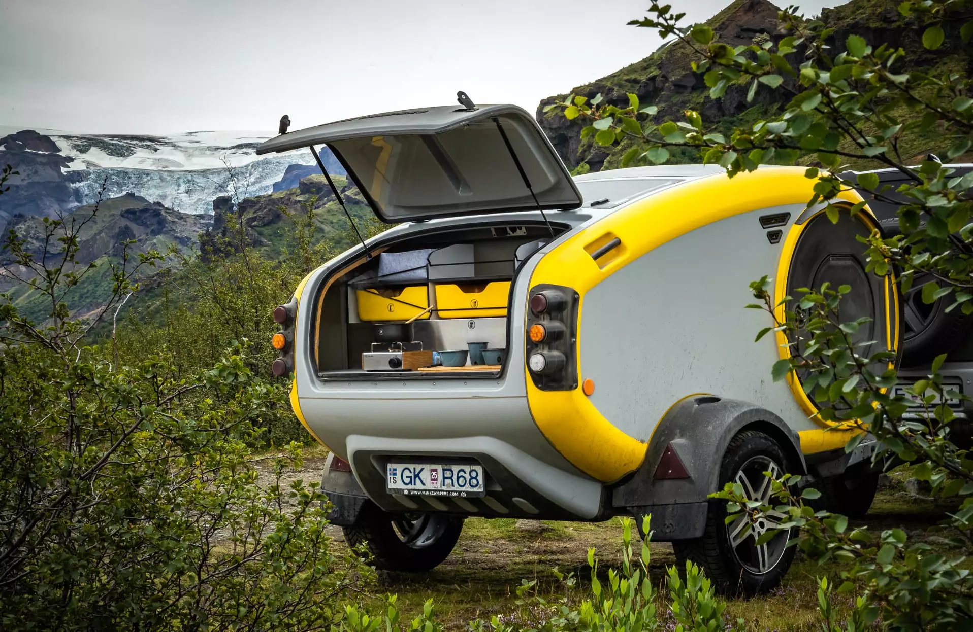 The kitchen seems a little shorter and more compact than on the original Mink trailer, but it packs the same functions