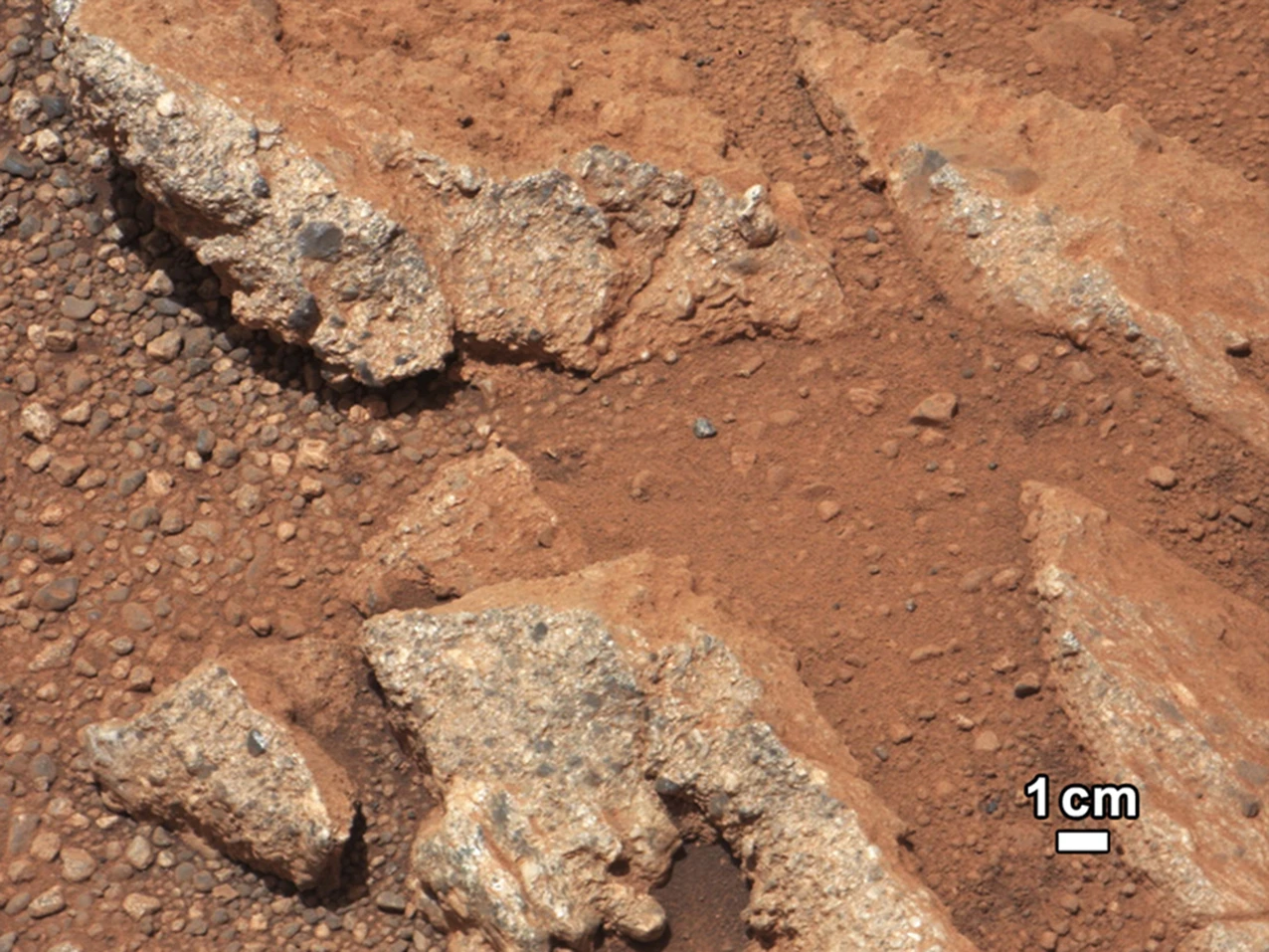 Close up view of the Link outcropping (Photo: NASA/JPL-Caltech/MSSS)