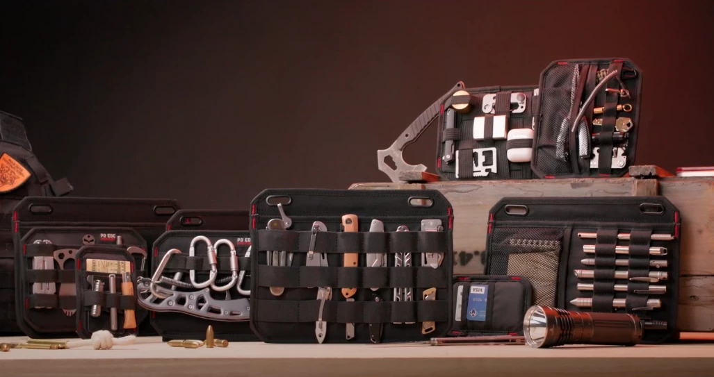 The Vault 2.0 series holds tools, knives, flashlights, money, cards, carabiners, keys and whatever other essential items you can fit in the various storage solutions