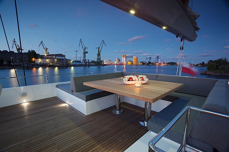The Sunreef 80