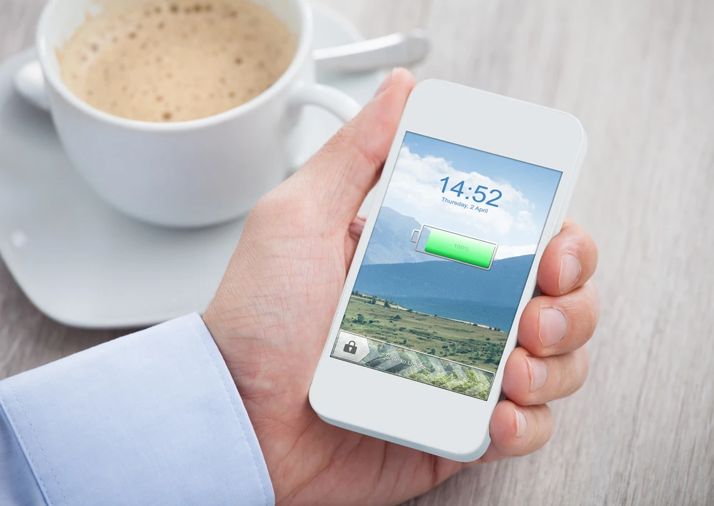 Drawing on their own radio signal, smartphones could get considerably longer battery life