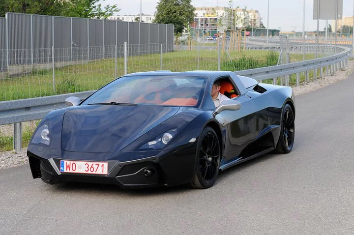 Arrinera revealed its first prototype in 2011