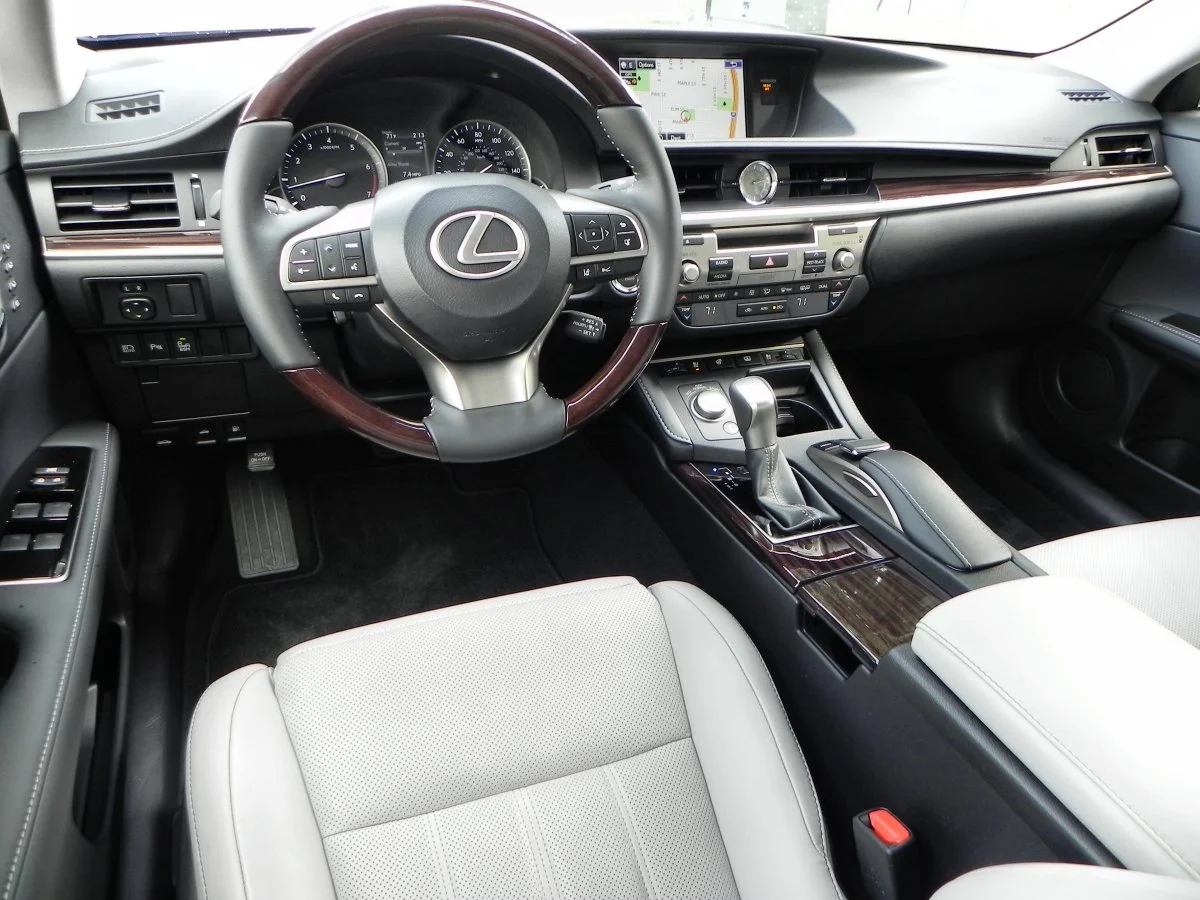 In a busy parking lot of luxury sedans, the Lexus ES 350 sets itself apart with its top-shelf interior