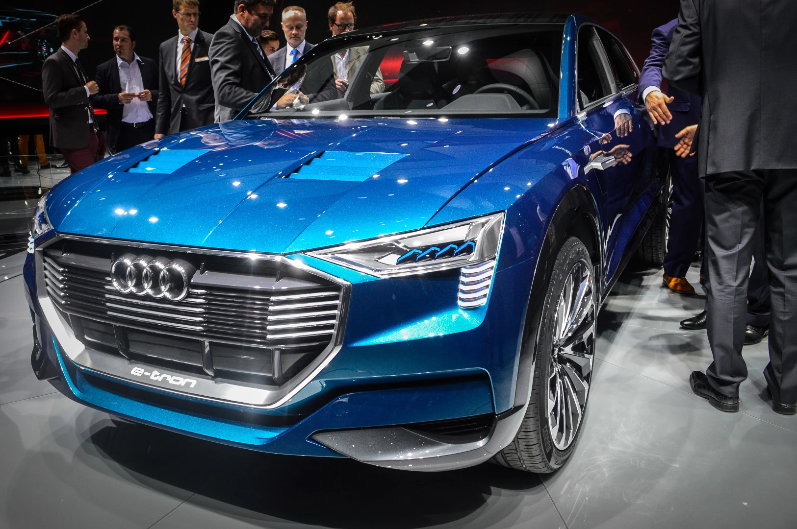 Audi debuts its all-electric e-tron quattro crossover concept
