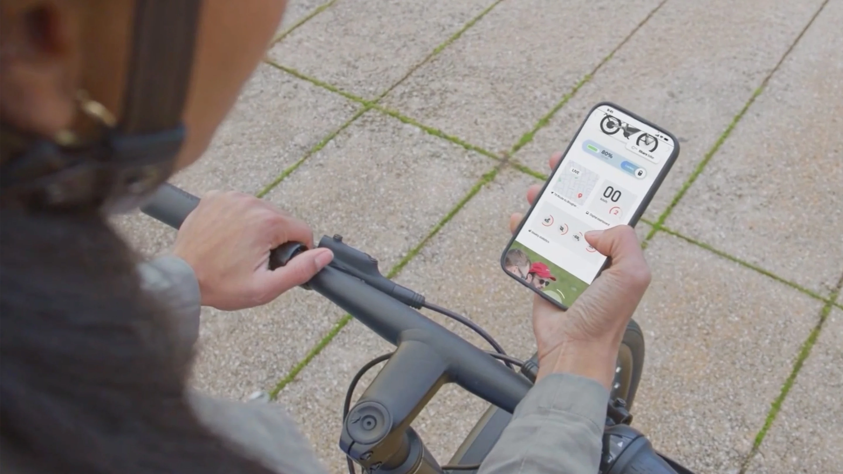 The rider sets their desired pedal effort (light, moderate or heavy) via a mobile companion app