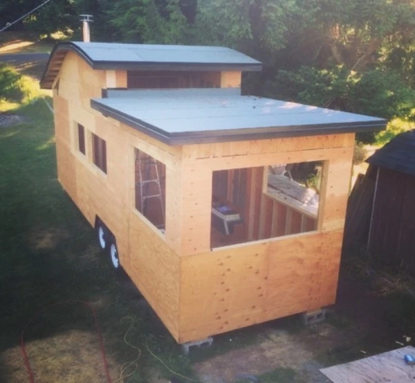 Constructing the Curved 260 Micro Home