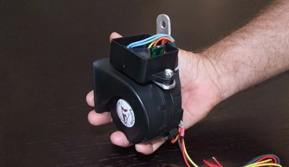 The Plug & Play Screamer is a more compact, easier-to-install version of the extremely loud Screaming Banshee motorcycle horn