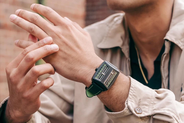 The MECEXP MS1001 is presently on Kickstarter