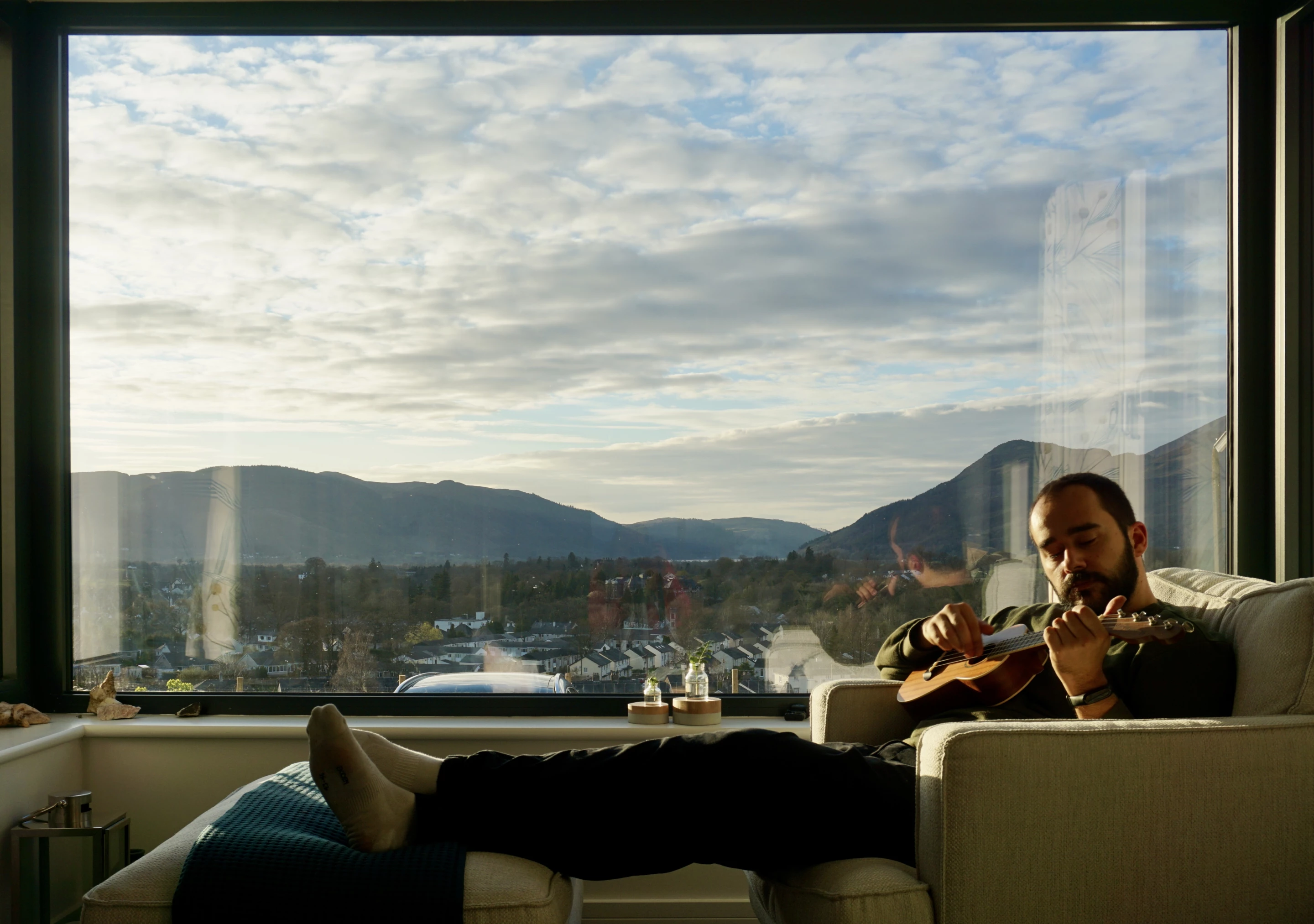 'Making the most of this time at home to relax'. Keswick, The Lake District, Cumbria, UK