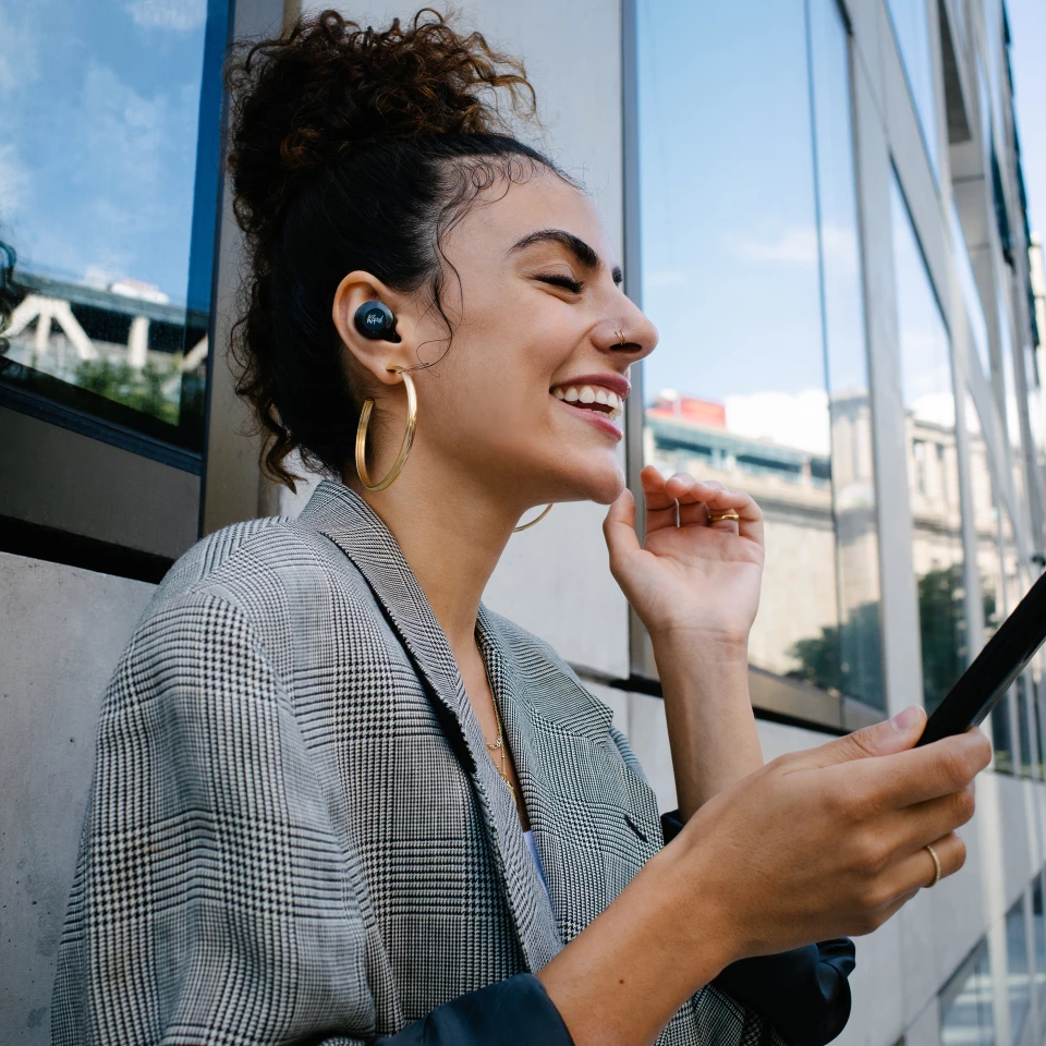 The T5 II True Wireless ANC earphones feature Dirac HD Sound, a "state-of-the-art digital audio performance enhancement technology that optimizes the T5's sound signature by correcting impulse and magnitude frequency response"