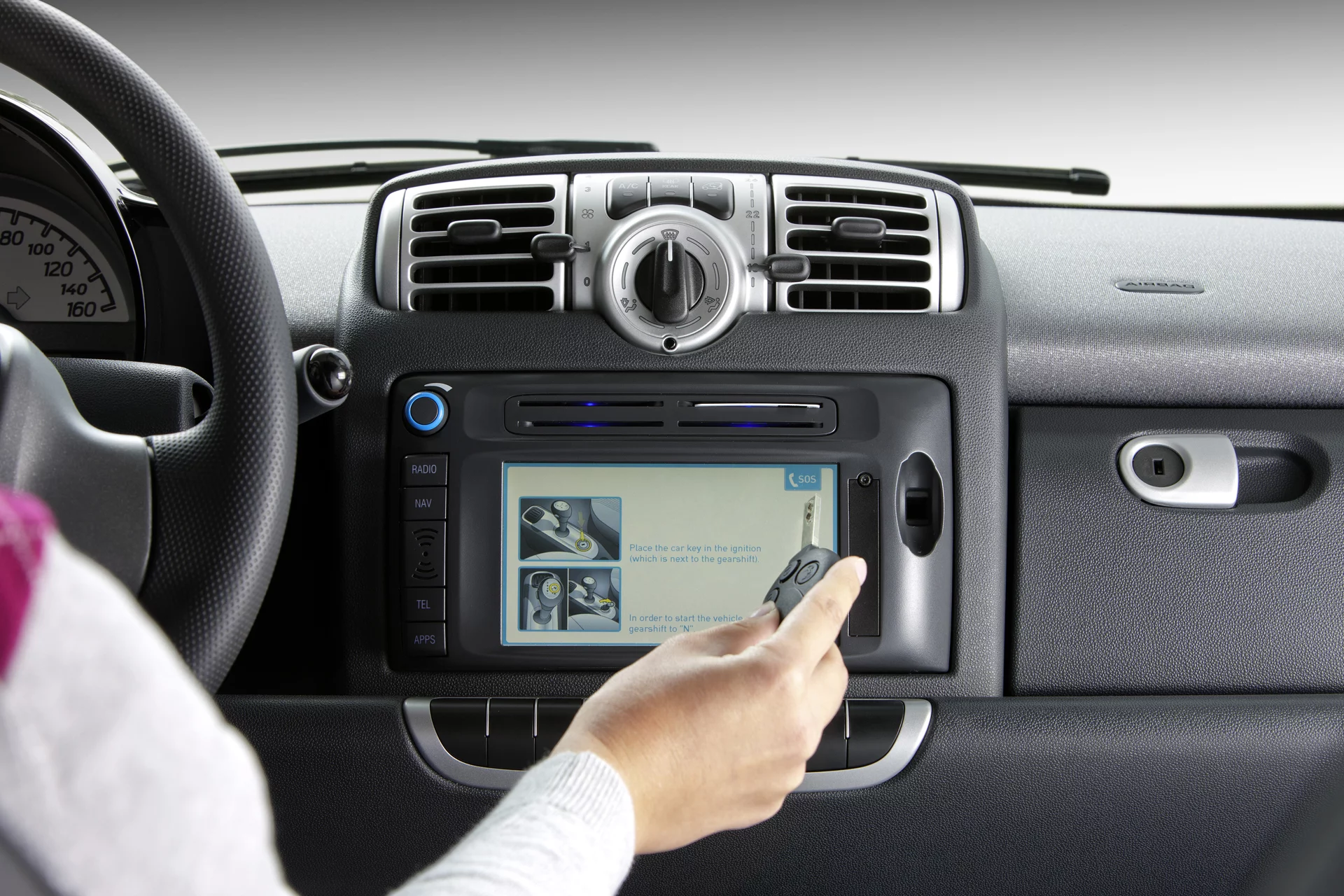 The car2go edition's touchscreen control unit