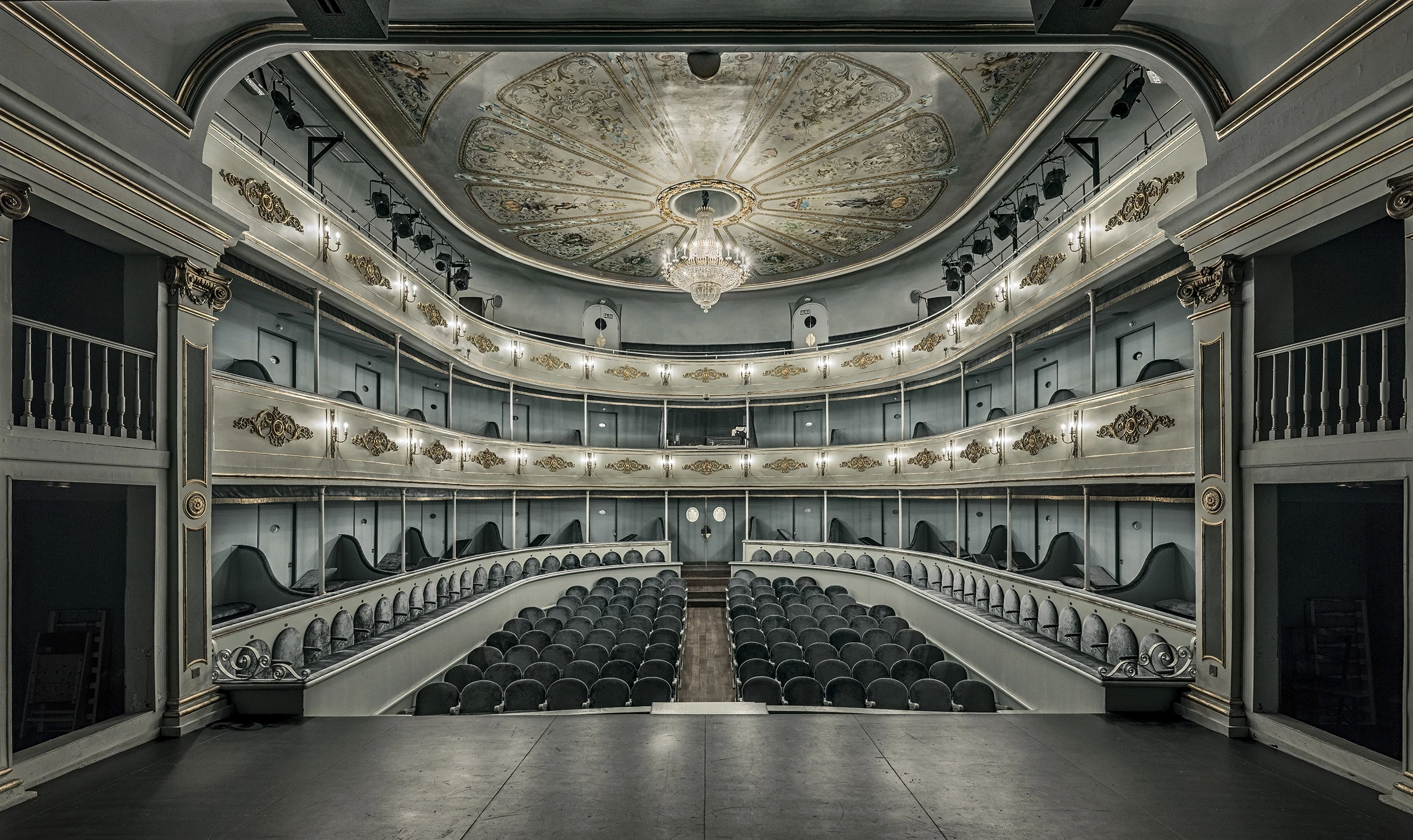 1st Place / Architecture, 1st Place / Architecture/Interior. 'From the Stage'
