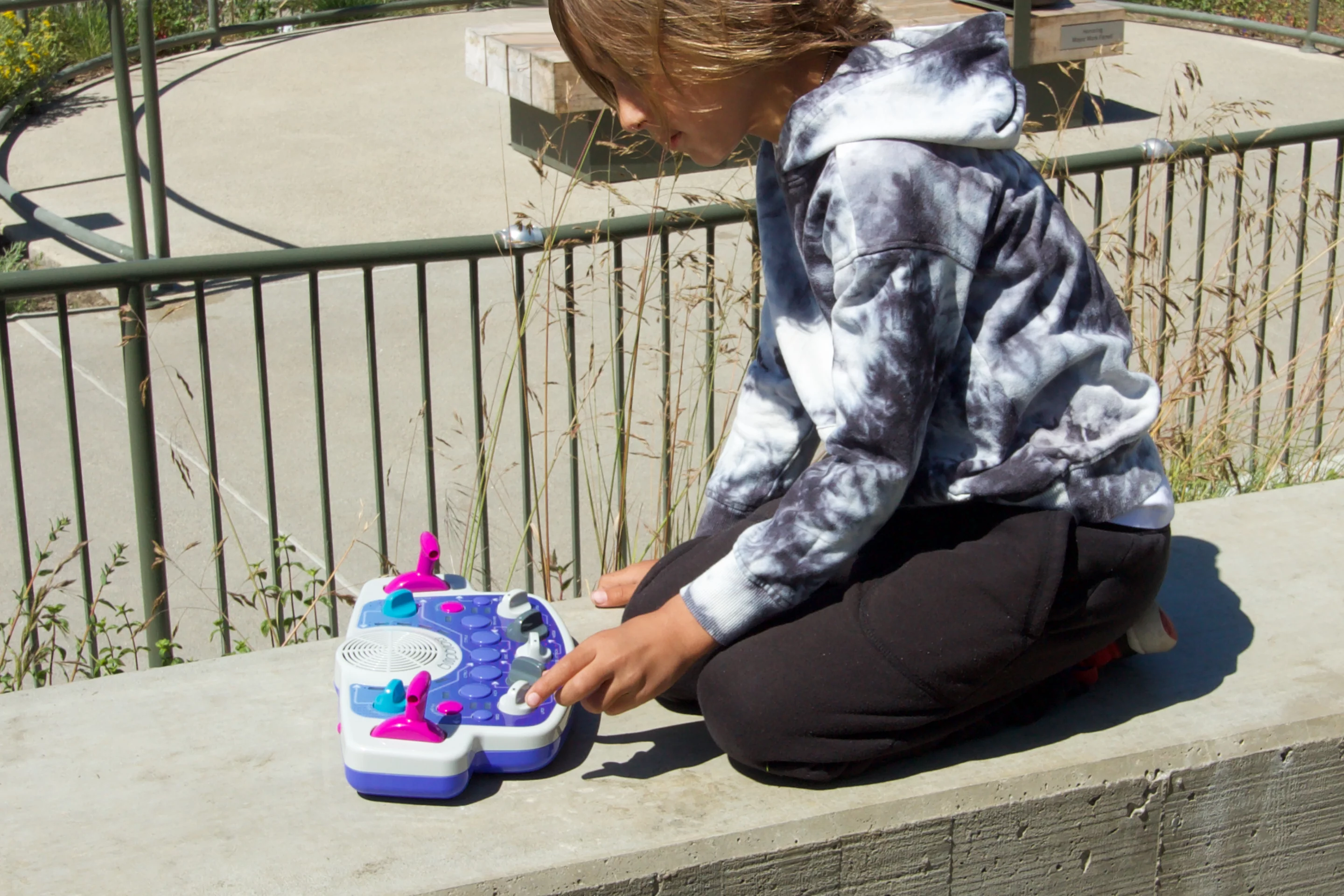 The Blipblox SK2 comes with 400 cooked-in melodies, along with advanced tools like wavetable synthesis and resonant multi-mode filters