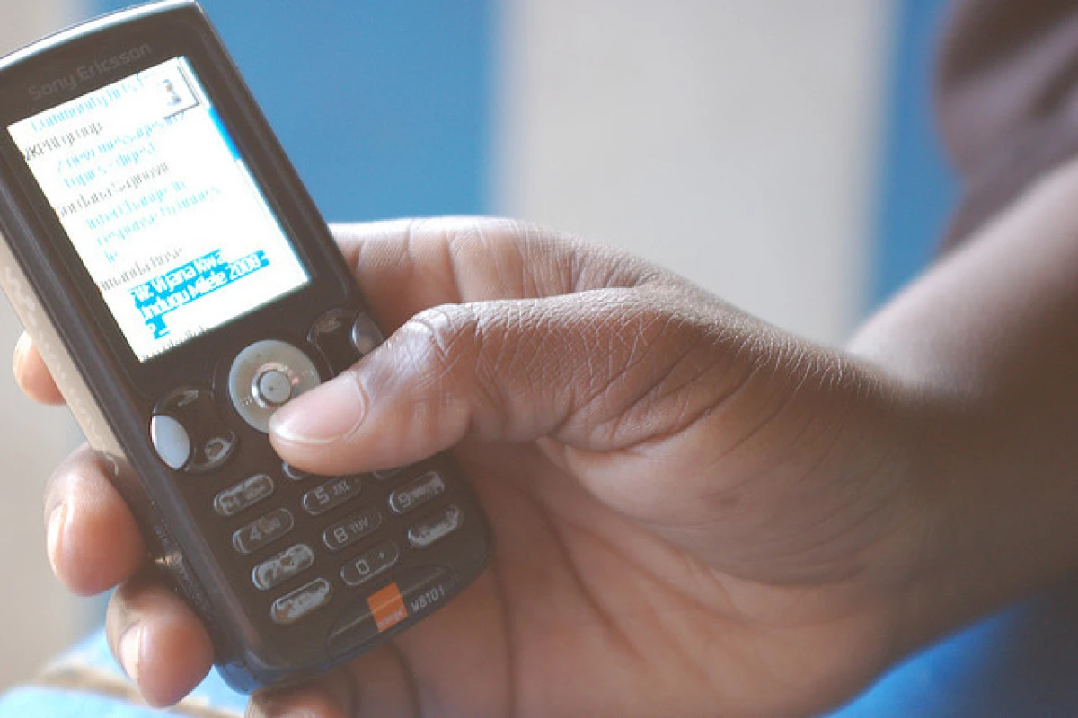 A Harvard team is developing a microbial fuel cell-based mobile phone charger, that would allow people in developing nations to charge their phones using microbes in the soil (Photo: whiteafrican via Flickr)