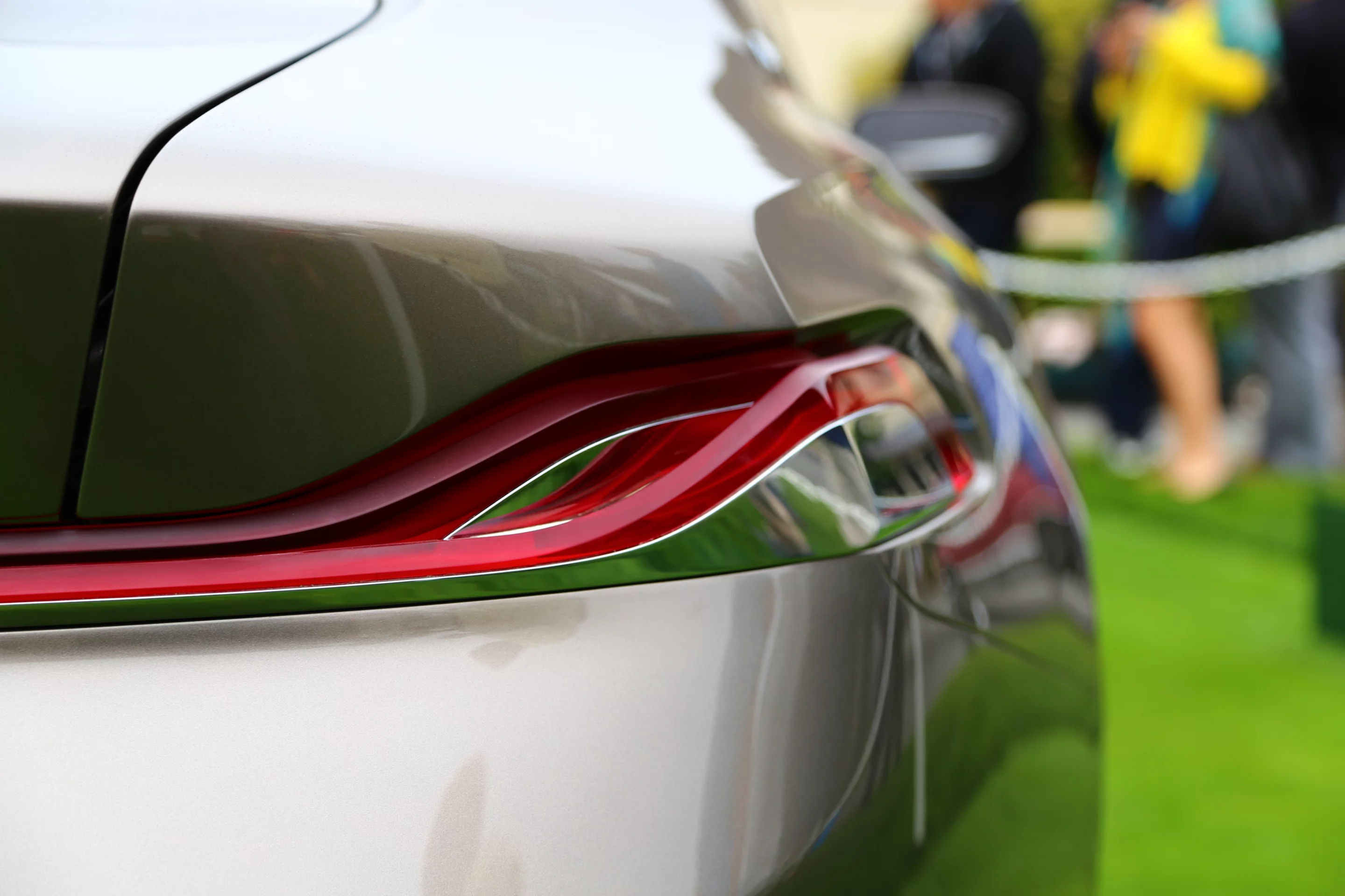 Gran Lusso Coupes many Pininfarina design elements give the concept a very non-BMW presence relative to its Bavarian counterparts (Photo: Angus MacKenzie/Gizmag.com)