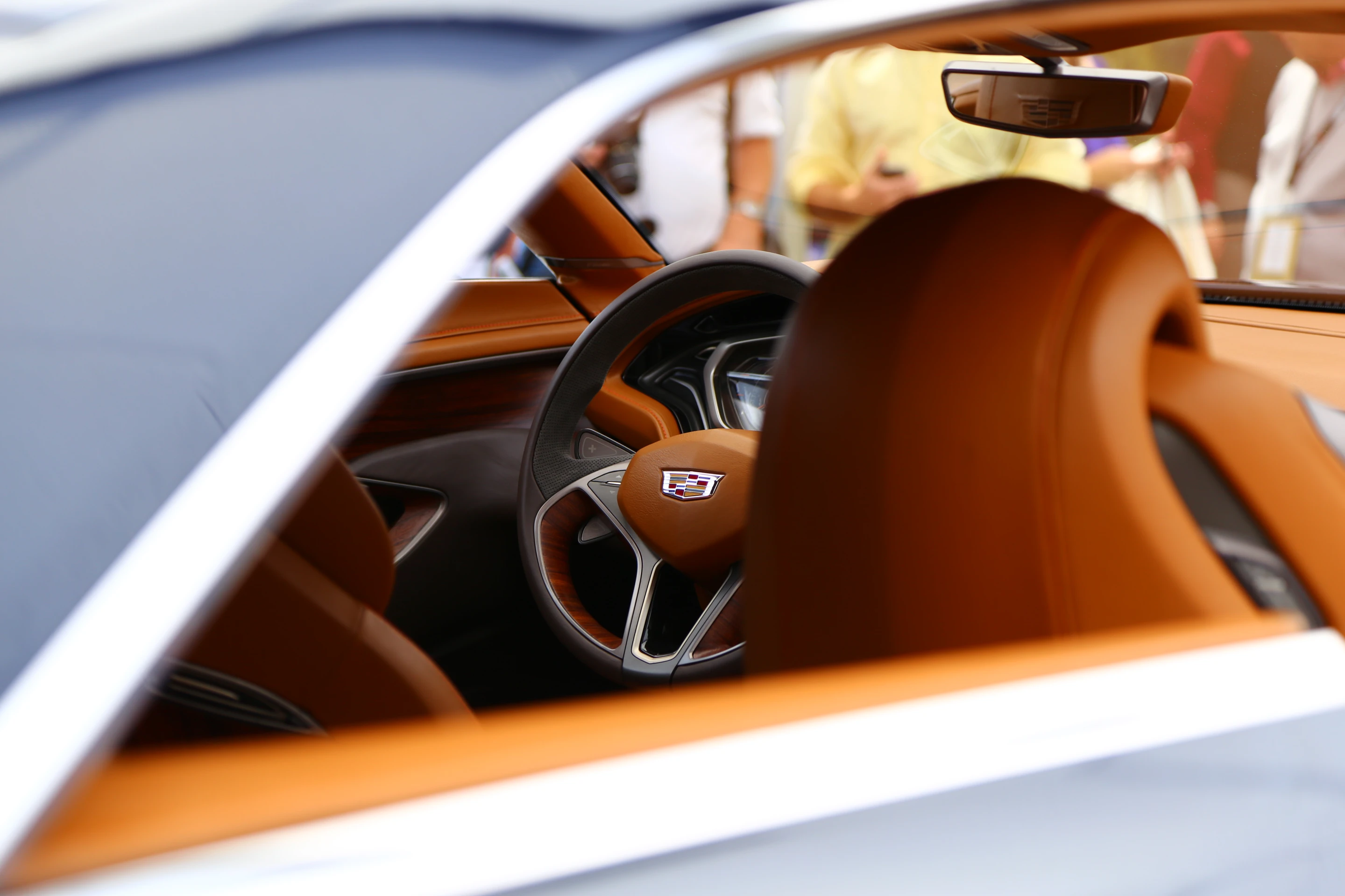 Cadillac did a fantastic job of finishing out the Elmiraj's interior with just the right blend of conceptual and old-school elements (Photo: Angus MacKenzie/Gizmag.com)