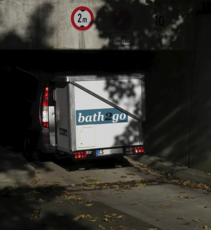The Bath2Go is designed to sail through underpasses and parking decks