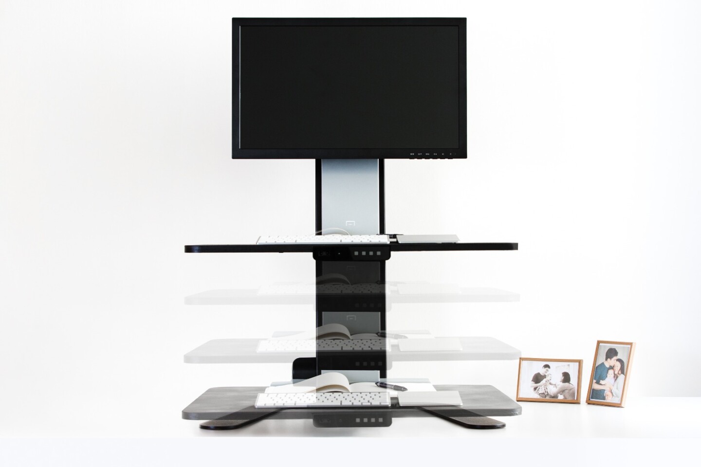 Sit or stand – the Aspirus Smart Workstation lets you decide while still at your desk