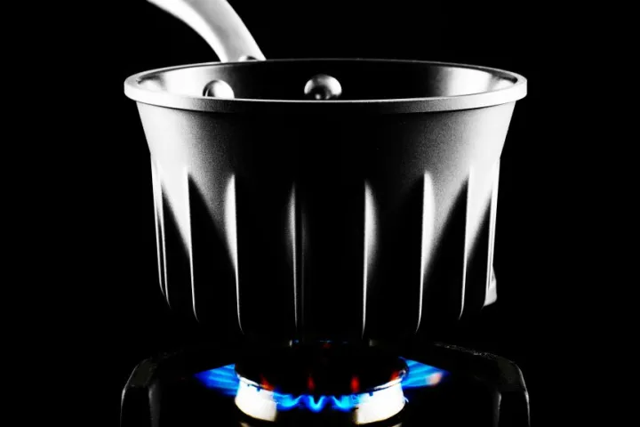 The Flare Pan is based on jet engine-cooling technology