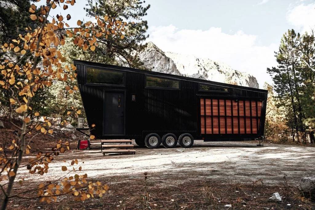 The Draper is based on a triple axle trailer