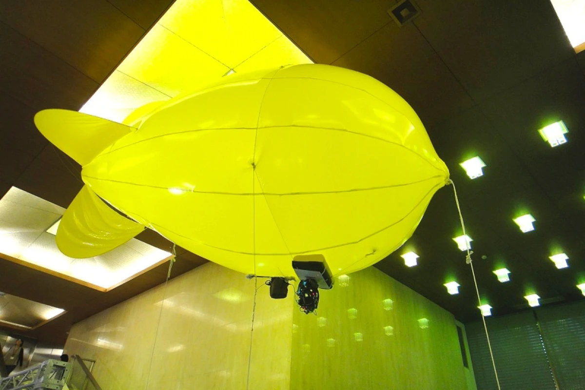 NHK's gyro-stabilized balloon camera rig