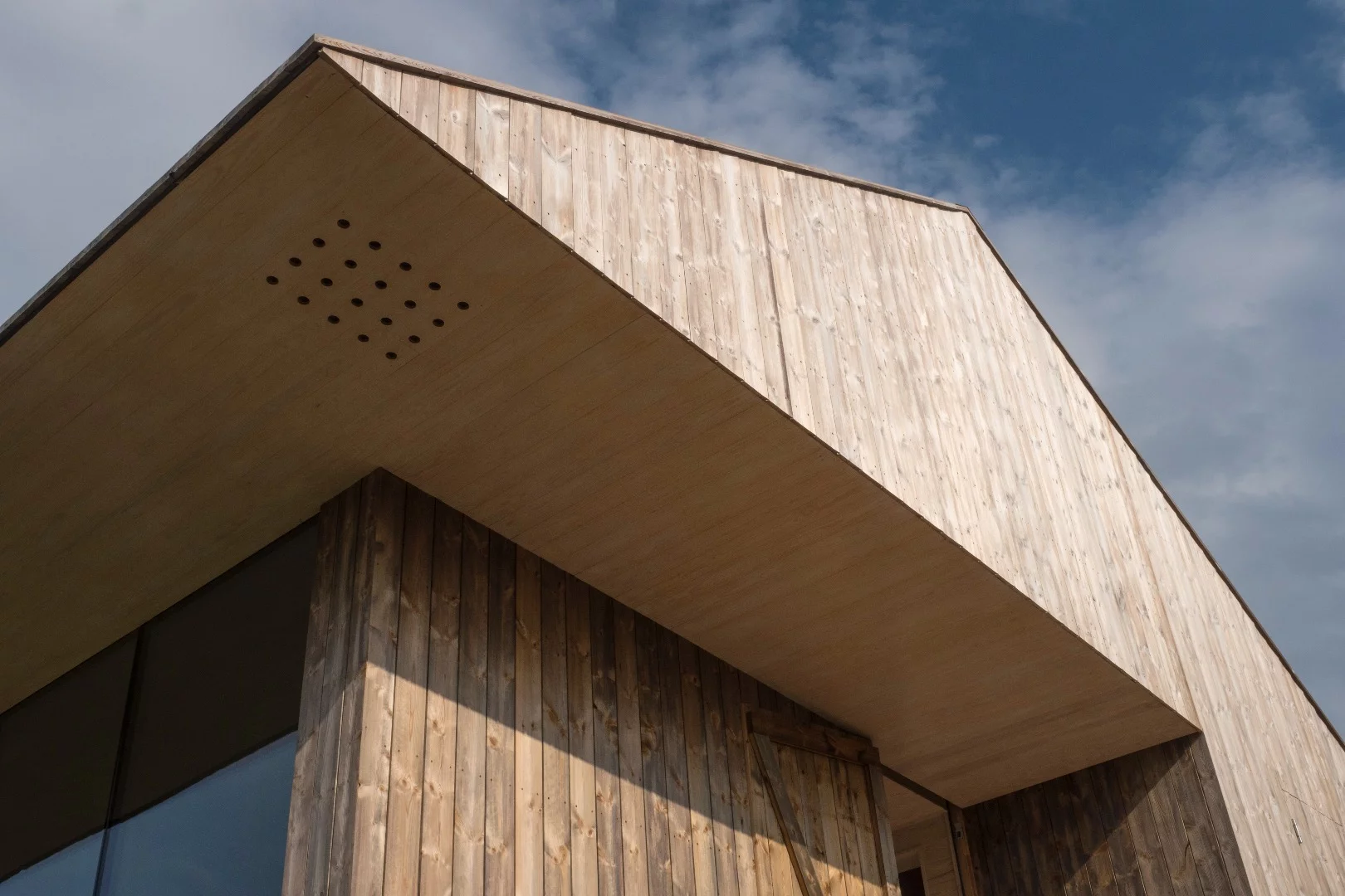 Cabin Ustaoset is made primarily from pine