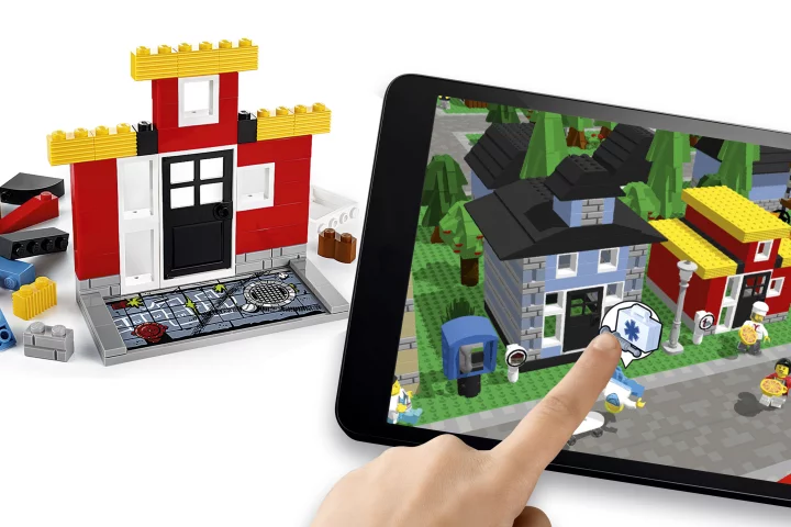 Lego Fusion lets users play with their physical creations in virtual worlds