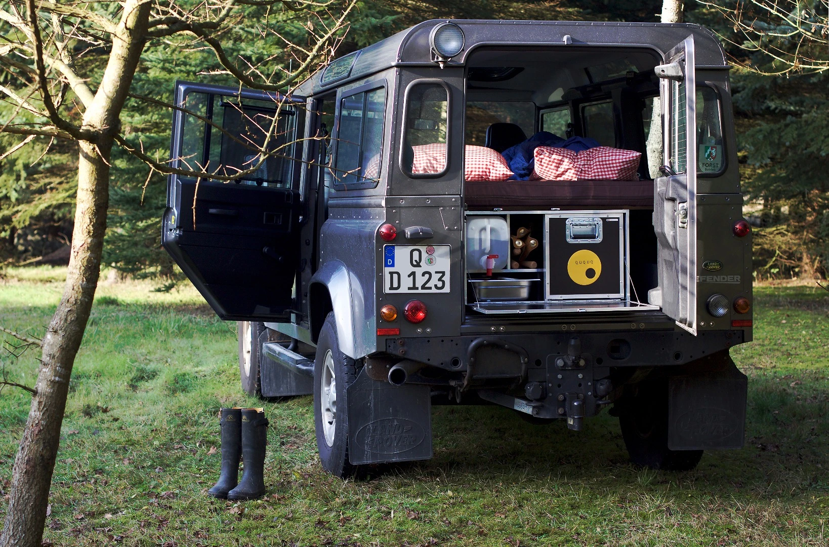 The Ququq D-Box carries a €2,590 price tag, which puts it in the ballpark of a roof-top tent, another popular off-road vehicle camping solution