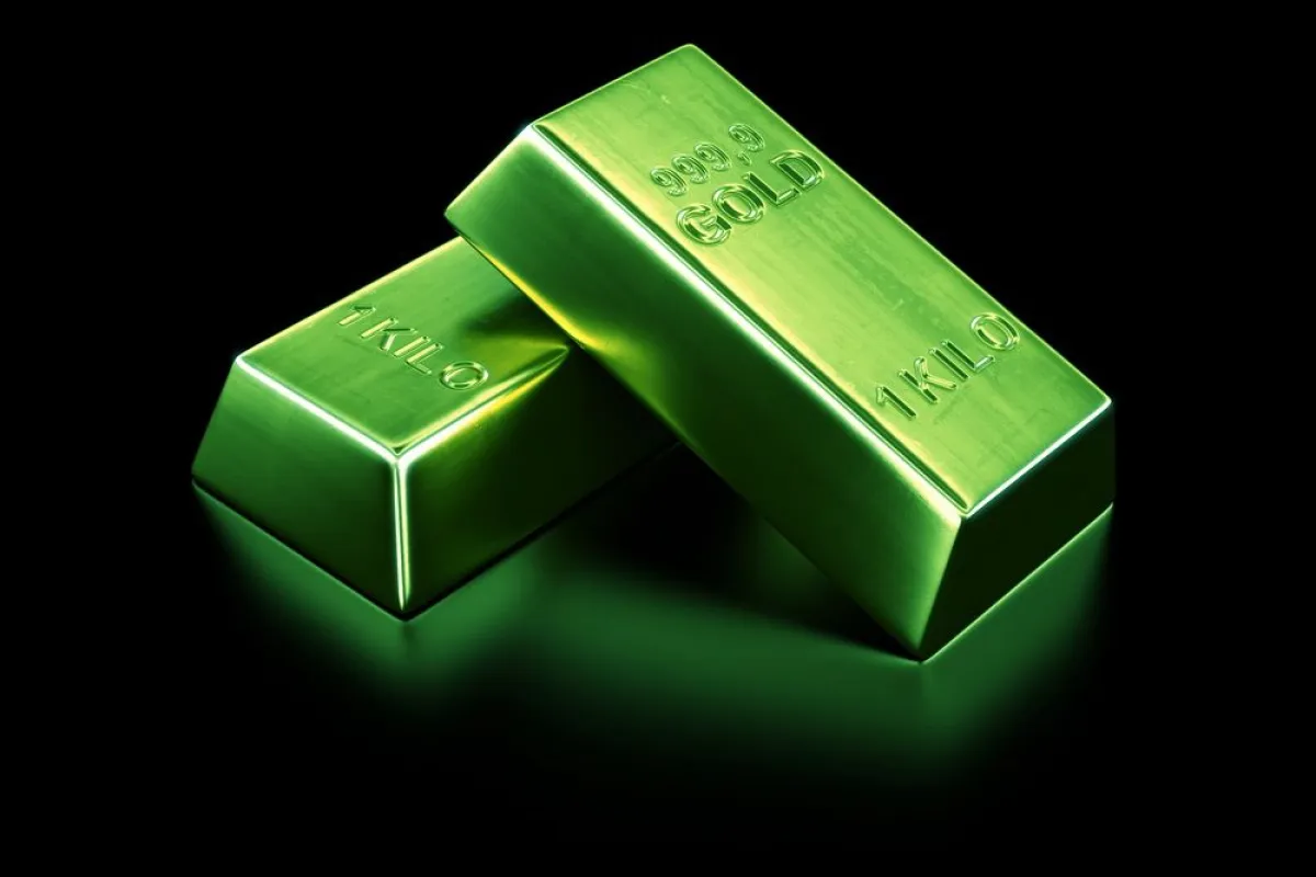 Scientists have developed a new process for changing the surface color of gold and other metals (Image: Shutterstock)