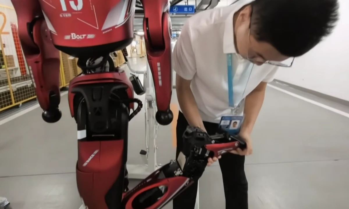 Humanoid Olympics highlight China’s robotics lead over the US ?url=https%3A%2F%2Fnewatlas Brightspot.s3.ap Southeast 2.amazonaws.com%2F55%2Fc7%2F8fd31b304bf38ce5c616cc08b65b%2Fscreenshot 2026 08 24 At 7 07 46 Pm