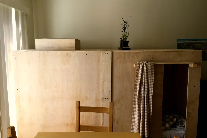 The Living Pod is constructed from wood and measures just 8 x 3.5 x 4.5 ft (2.4 x 1 x 1.4 m)