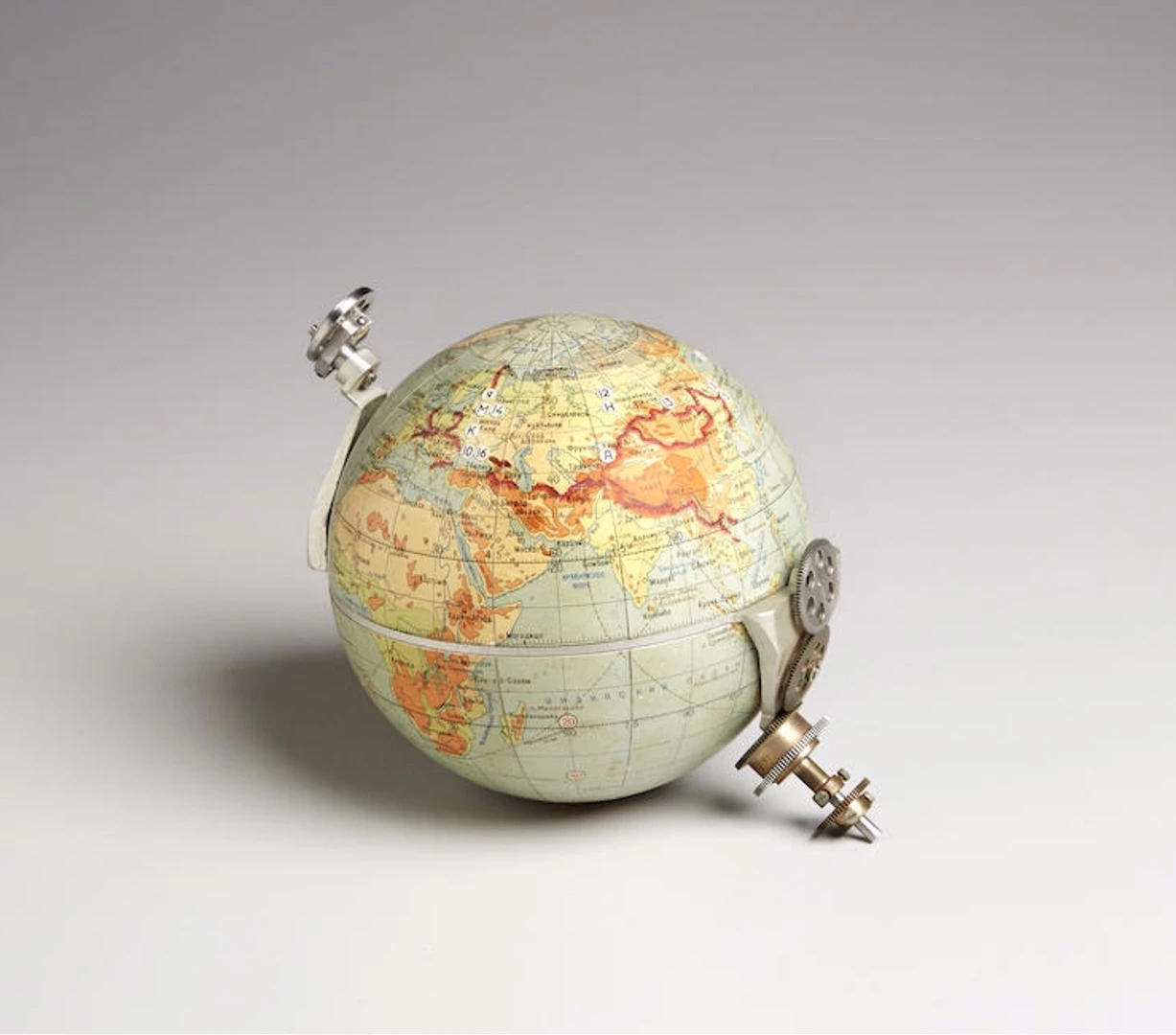 Navigation globe flown on Salyut-6