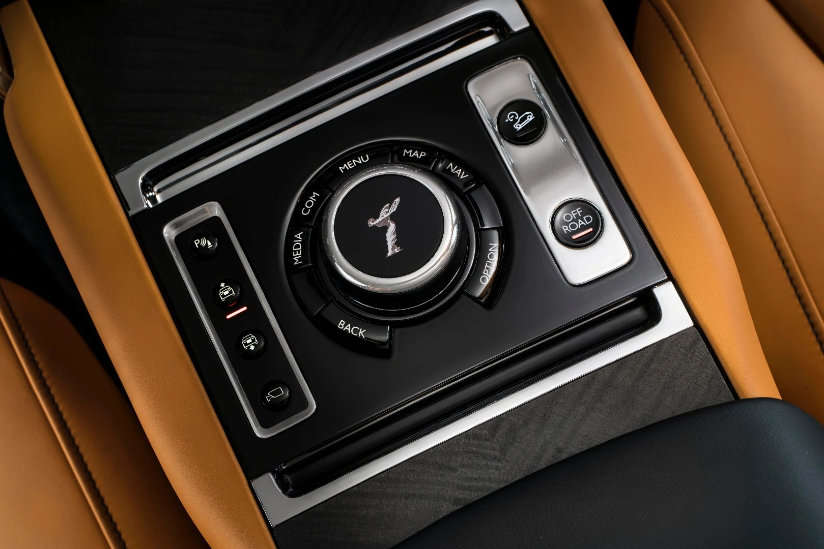 A single "Off Road" button unleashes the Cullinan's full dirt 'n' rock potential