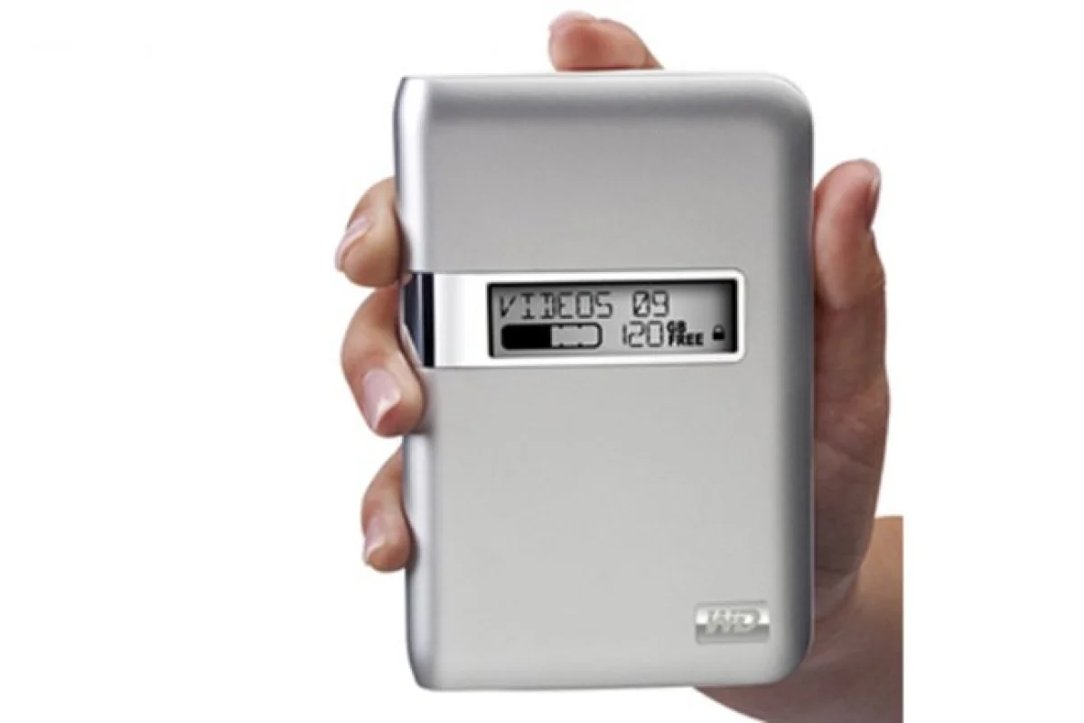 The e-paper display of Western Digital's My Passport Studio drive is always on