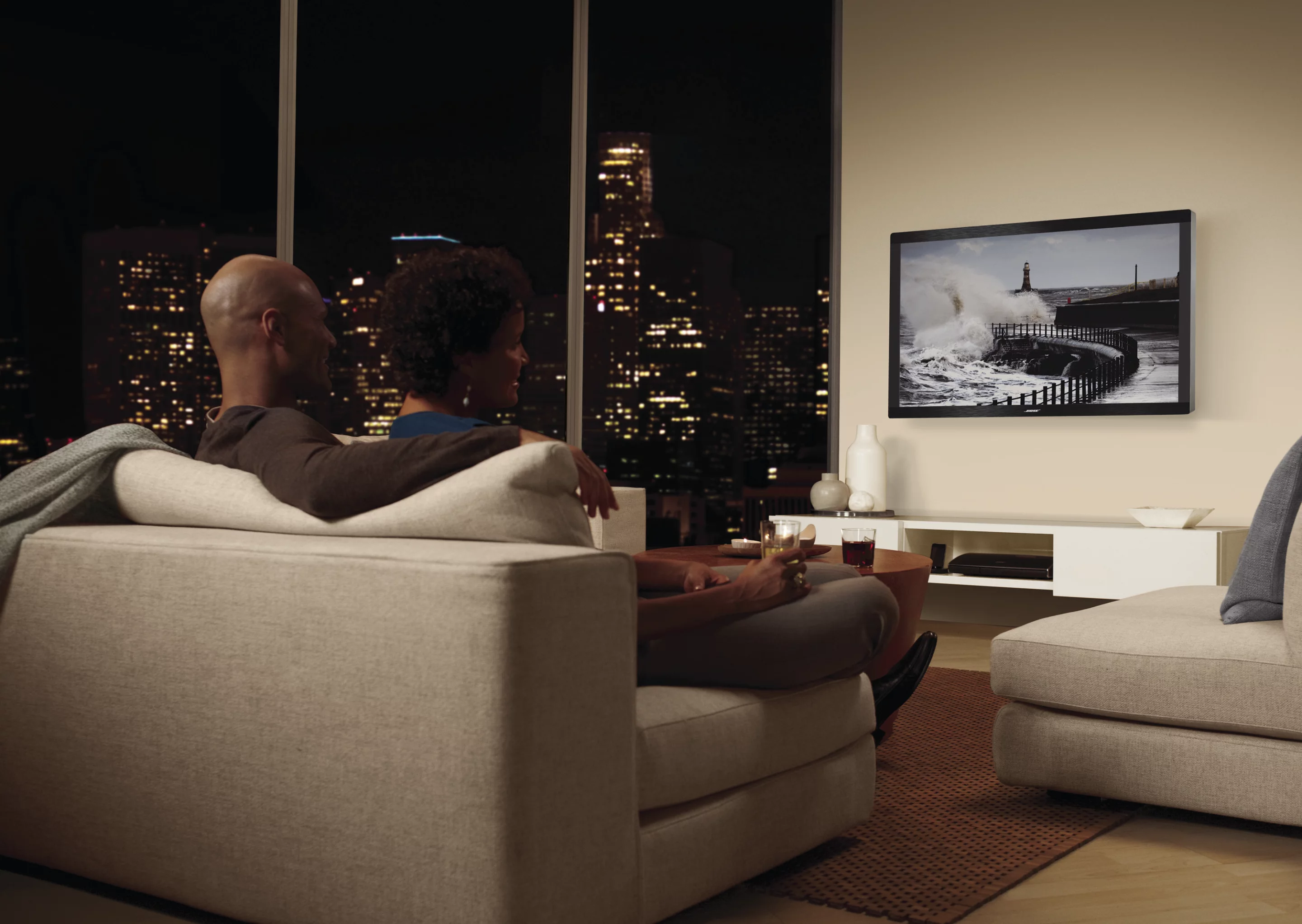 The VideoWave II is compatible with VESA wall mounts