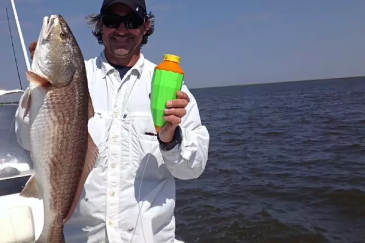 Users simply flick a switch and lob the Fish Call into the water