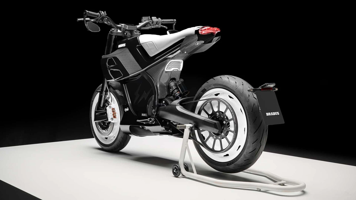 The Urban E Fragment Edition is the result of a collaboration between Brabus, DAB Motors, and Japanese streetwear designer Hiroshi Fujiwara's Fragment Design