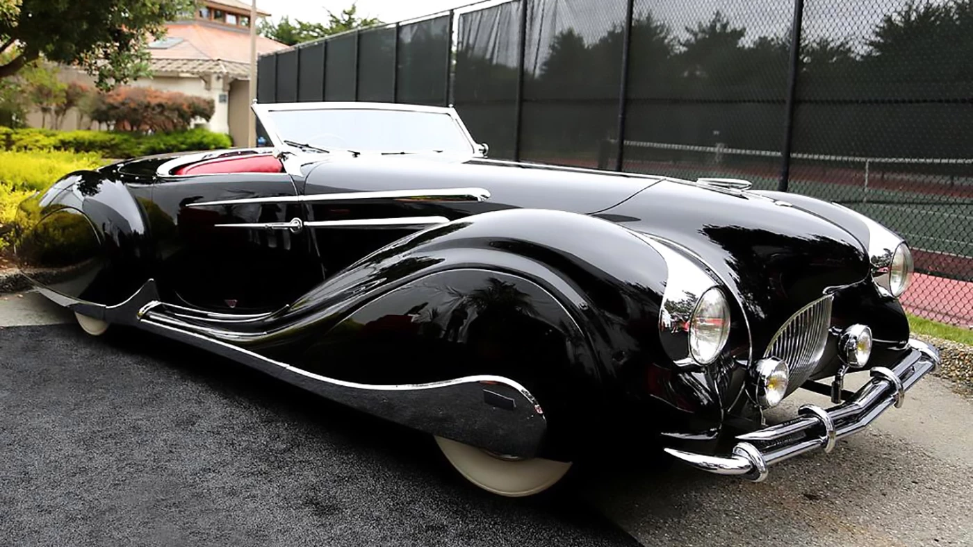 This 1947 Delahaye 135M Narval is one of the most famous creations of Figoni et Falaschi. Only seven were made, and this was the last one built. One of the last and most beautiful examples of the flamboyant automotive artists' work. It was offered by Rick Cole Auctions at Monterey in 2015 where it failed to sell against an estimate of $6,000,000 to $8,000,000.