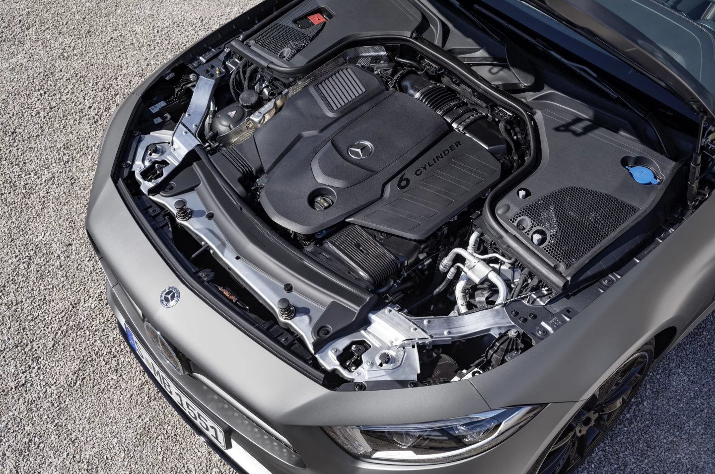 The engine in the CLS450 and CLS450 4Matic (all-wheel drive) is a new inline-6-cylinder with an integrated starter/generator and 48-volt onboard electrical system for improved efficiency and short-term power boosting