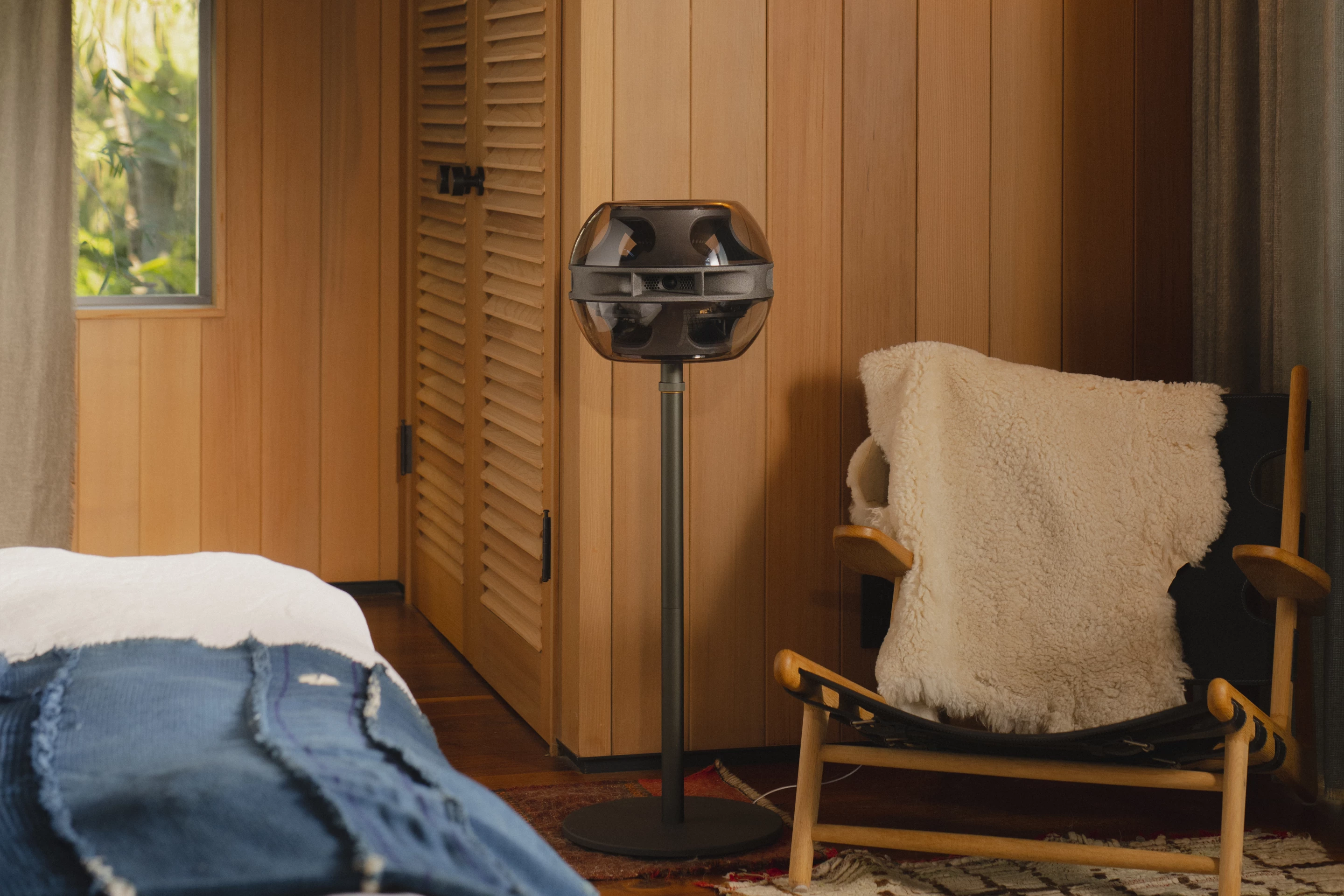 The Cell Alpha can compensate its output to match any room configuration