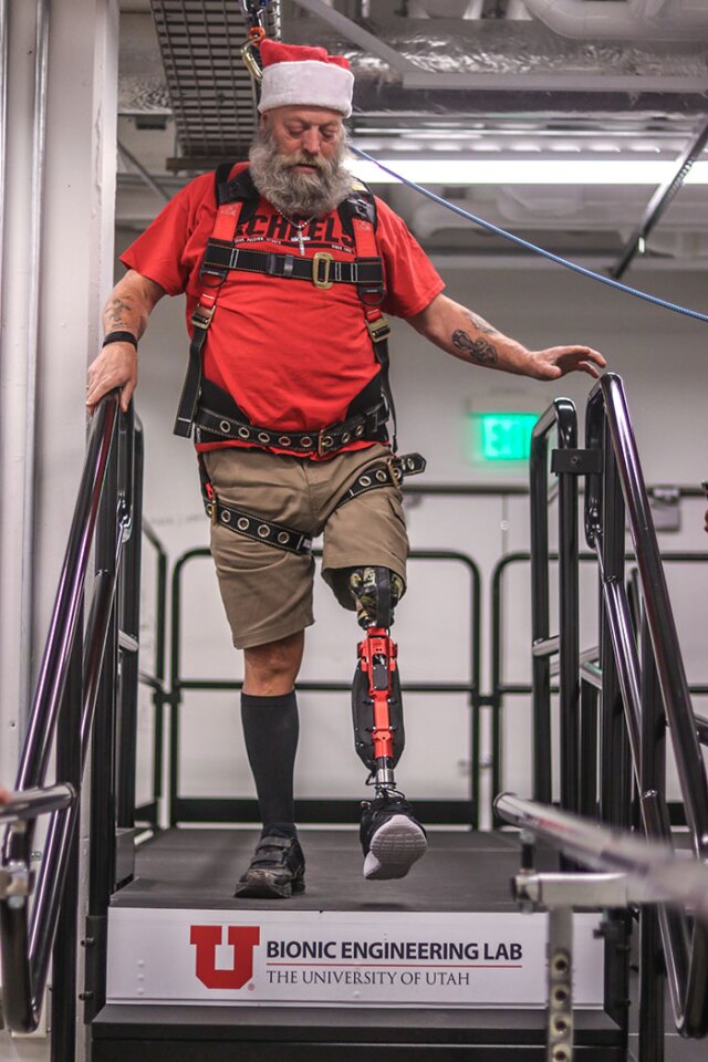 Amputee Kerry Finn tries out the Utah Bionic Leg