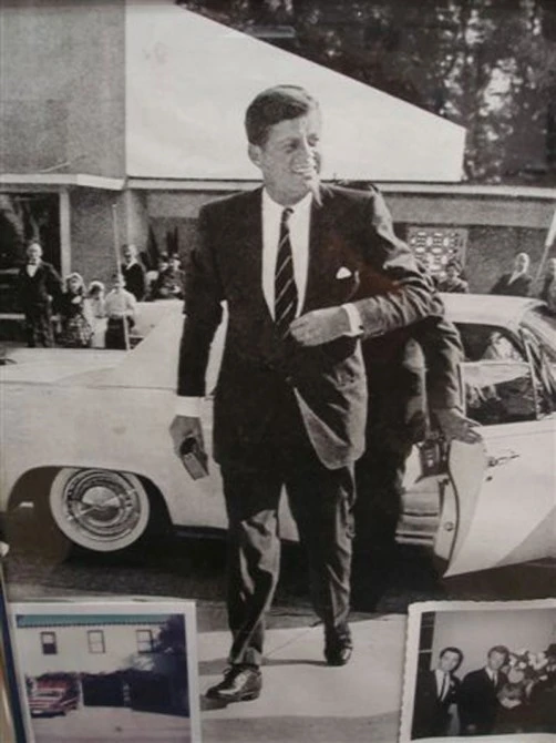 One of JFK's personal 1962 Lincoln Continentals sold for $209K