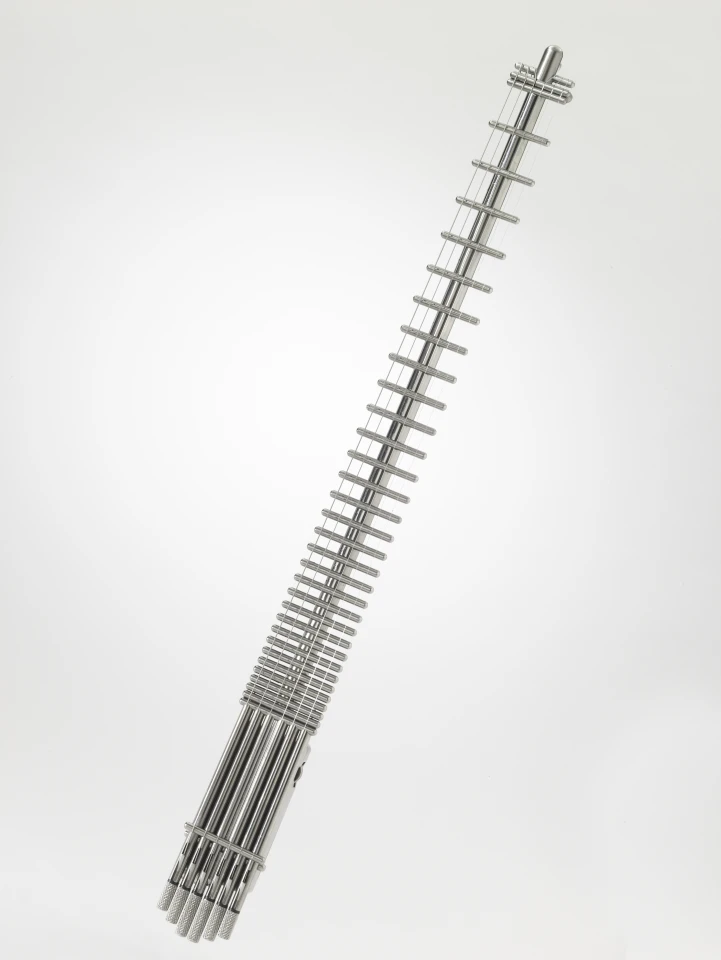 The Gittler Guitar is made from pure 6AL-4V aircraft-grade titanium, is 30.25 inches (77 cm) long and 3 inches wide (7.6 cm)