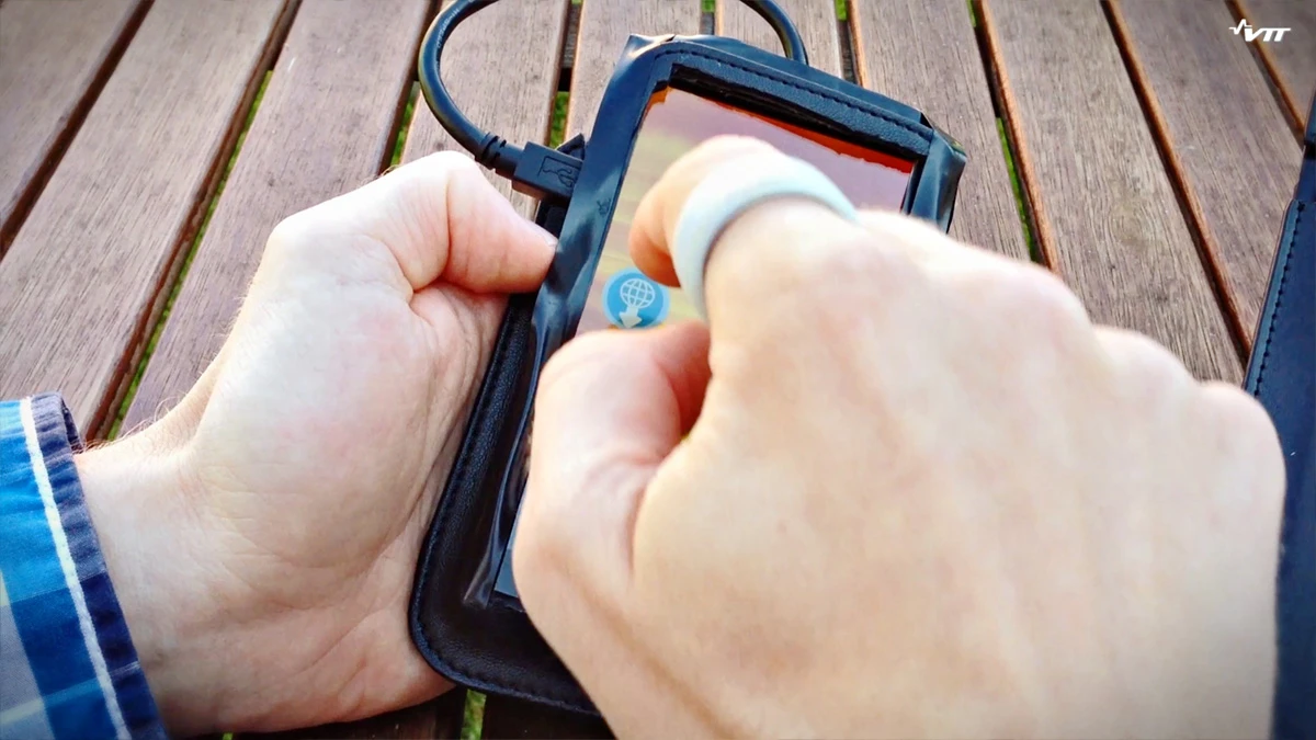 This data ring makes the connection between two devices by transferring data via a wireless antenna.