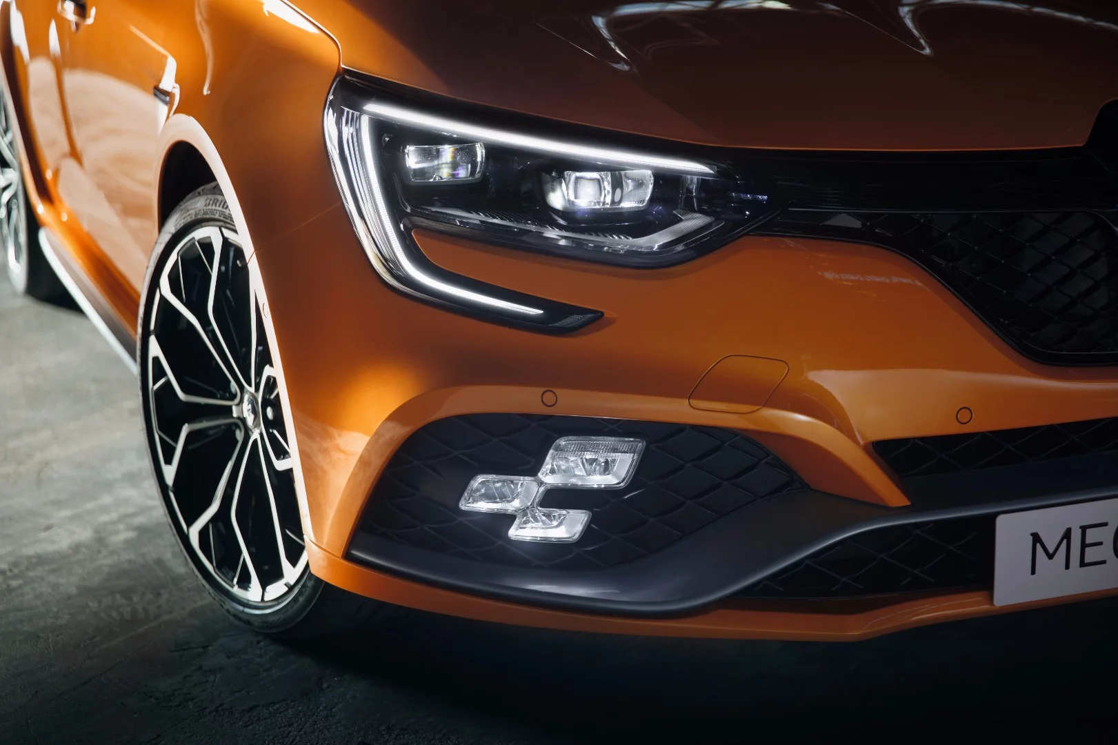 Chequered flag detailing on the Megane R.S.