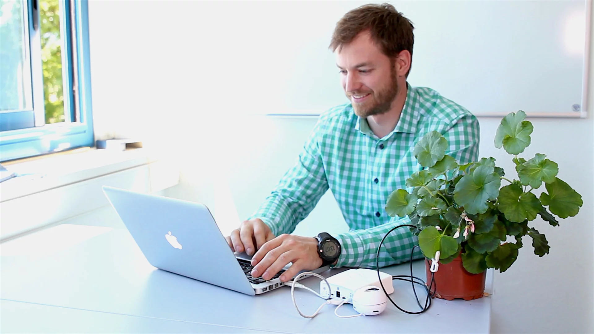 Device owners can share their data with an online community of fellow users, allowing the company to crowdsource the data to help them interpret the plant signals
