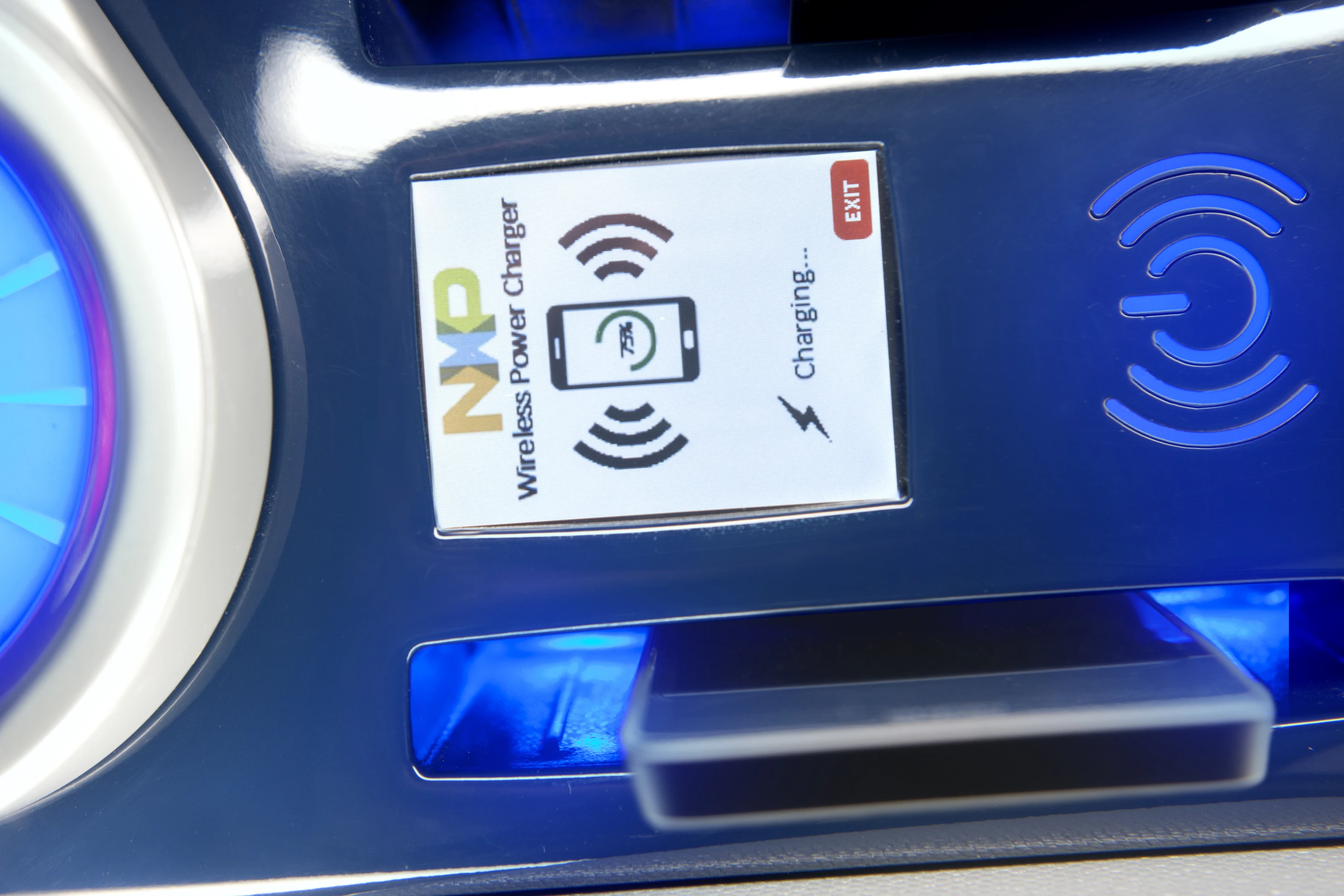 Budii owners will be able to keep smartphone batteries topped up by means of wireless power charging