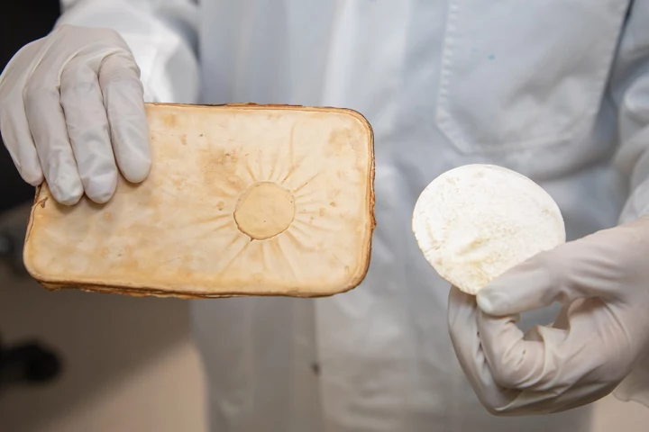 Lead author Nattanan Chulikavit with compressed mycelium sheets